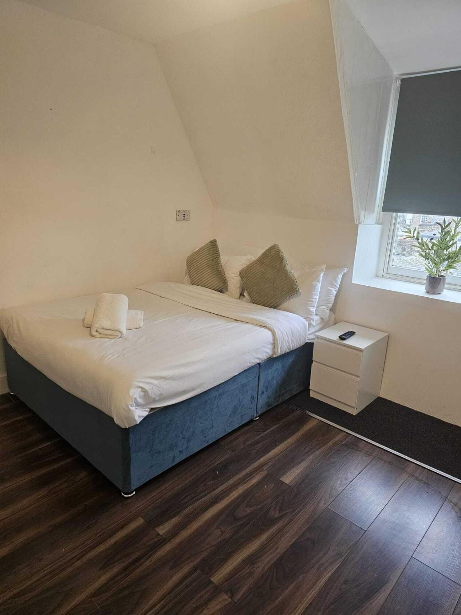 The Chapter- Knightsbridge Suites London Room photo